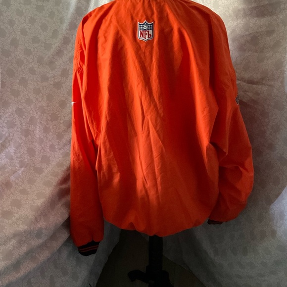 Denver Bronco Windbreaker - Picture 6 of 6